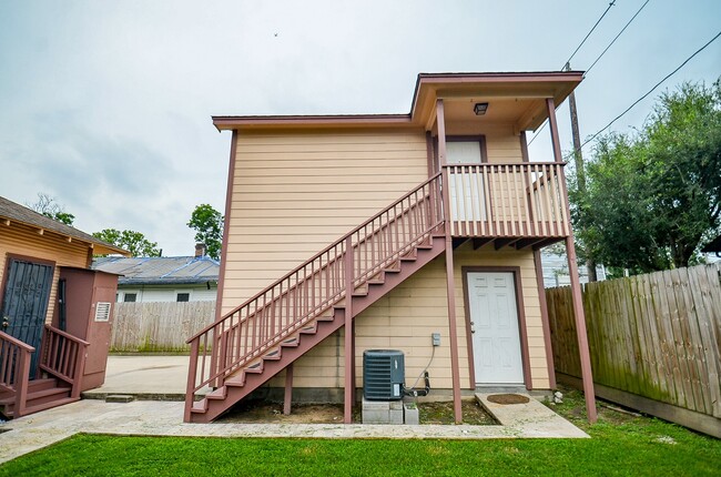property at 303 Vincent St
