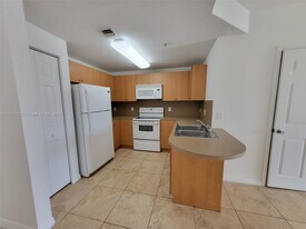 435 SW 12th Ave in Miami, FL - Building Photo