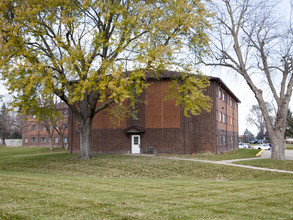 AHEPA 192 Senior Apartments in Johnston, IA - Building Photo - Building Photo