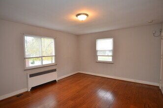 6320 Kennedy Ave, Unit 2 in Cincinnati, OH - Building Photo - Building Photo