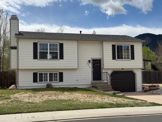 property at 765 Crosstrail Dr