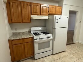 100 Sewall Ave, Unit A in Brookline, MA - Building Photo