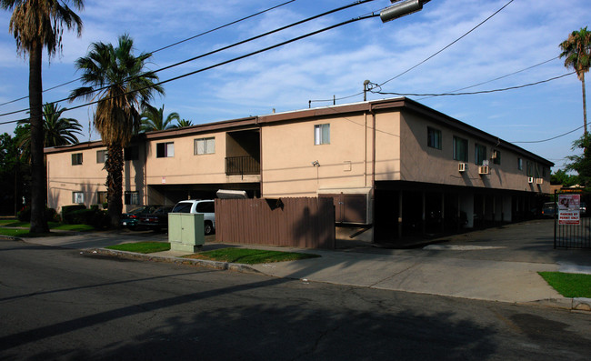 506 N Vine Ave in Ontario, CA - Building Photo - Building Photo