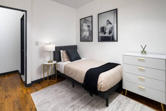 509 E 87th St in New York, NY - Foto de edificio - Building Photo