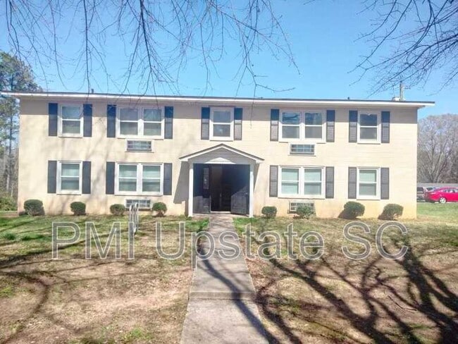 201 Chandler Dr in Gaffney, SC - Building Photo - Building Photo