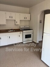 2415 Delaware Ave in Buffalo, NY - Building Photo - Building Photo
