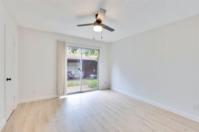 2314 Greenfield Pkwy, Unit 108 in Austin, TX - Building Photo - Building Photo