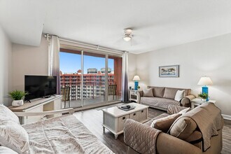 9896 S Thomas Dr, Unit SI ID1523318P in Panama City Beach, FL - Foto de edificio - Building Photo