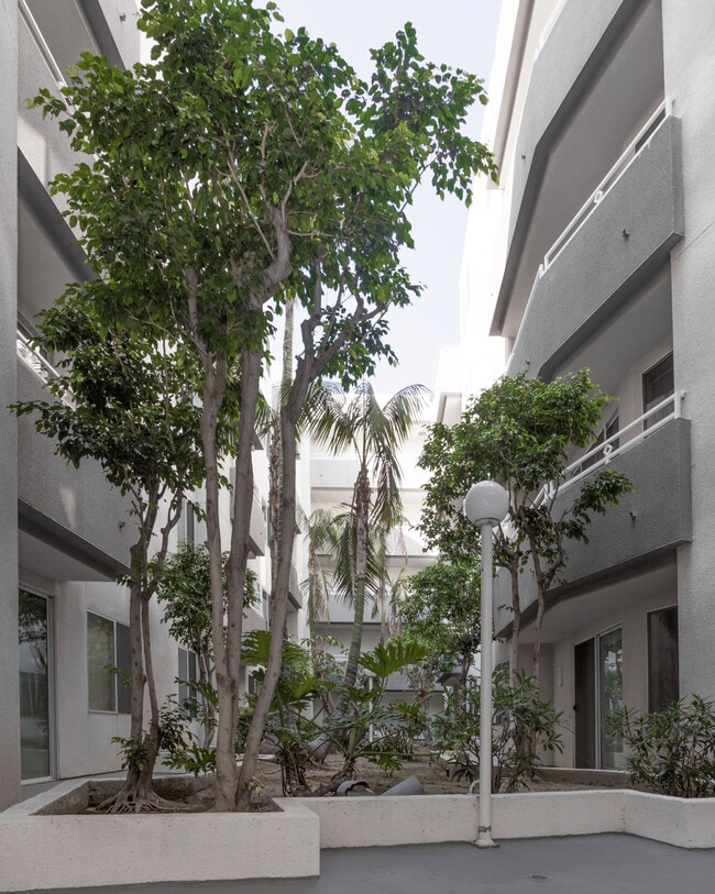 10600 Wilshire - Short Term Available