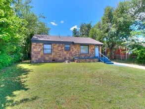 422 Wilson Dr in Midwest City, OK - Building Photo - Building Photo