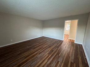 4706 Metro Park Ln in Hixson, TN - Building Photo - Building Photo