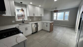 552 Manistee Ave in Calumet City, IL - Building Photo