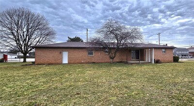 79 W 2nd St in Frazeysburg, OH - Building Photo - Building Photo