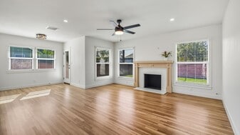 1307 N Maplewood St in Anaheim, CA - Building Photo