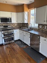 6 Creek Side Ct in Middle River, MD - Building Photo - Building Photo