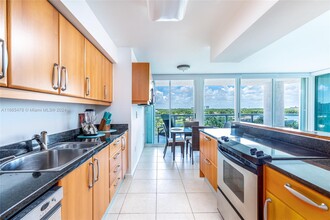 16500 Collins Ave, Unit 655 in Sunny Isles Beach, FL - Building Photo - Building Photo