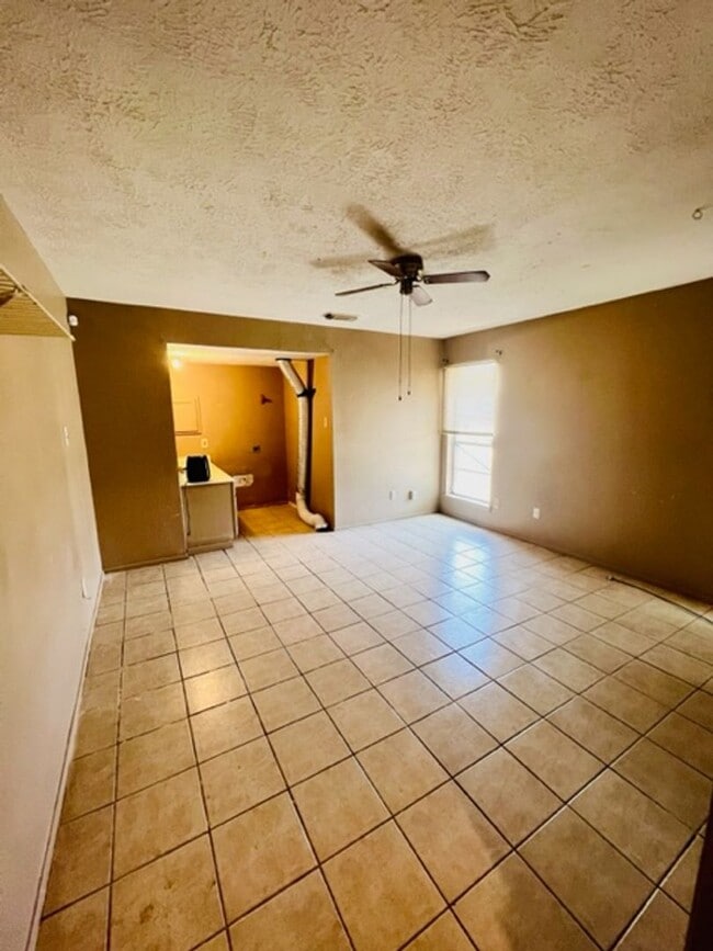 19502 Woodglen Dr in Katy, TX - Foto de edificio - Building Photo