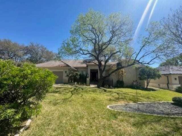 407 Quick Silver in Horseshoe Bay, TX - Foto de edificio - Building Photo