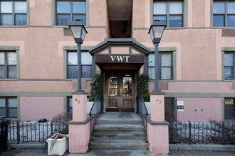 Van Wagenen Terrace in Jersey City, NJ - Building Photo - Building Photo