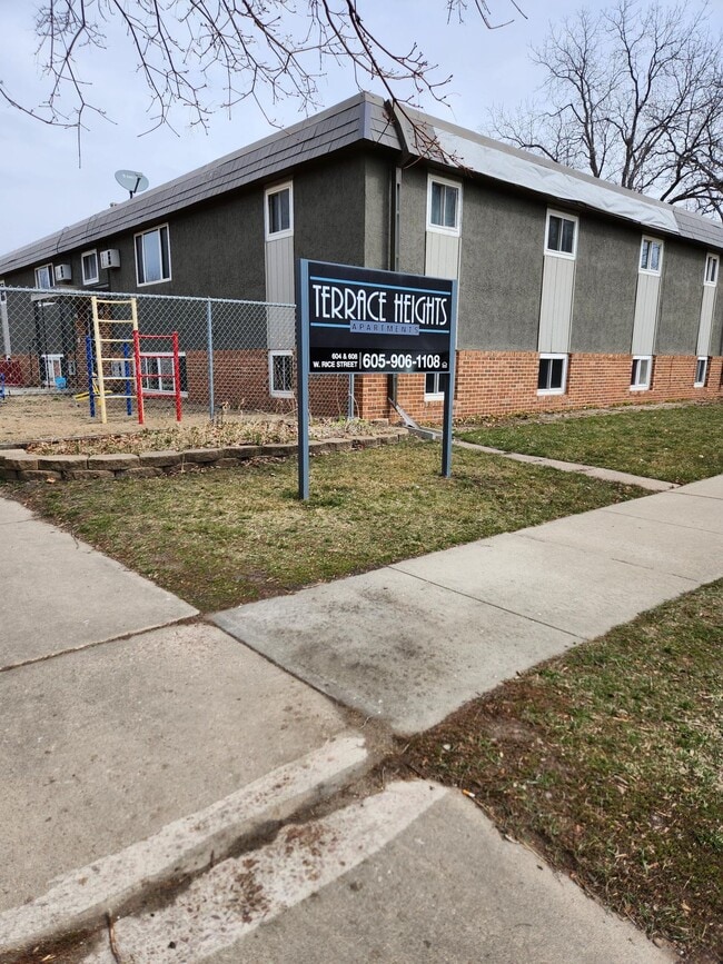 608 W Rice St in Sioux Falls, SD - Building Photo - Building Photo