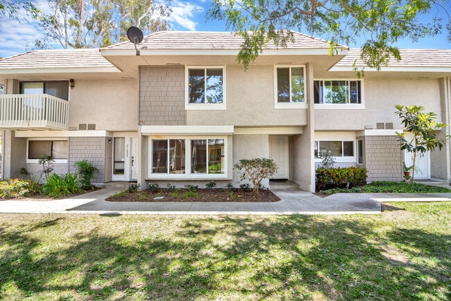 property at 21804 Lake Vista Dr