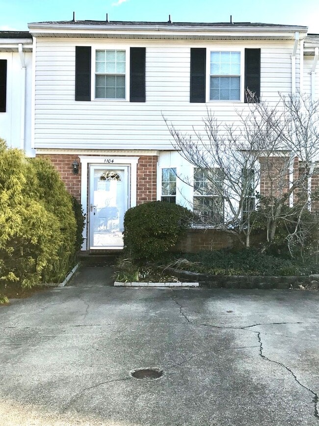 property at 1104 Clear Springs Rd