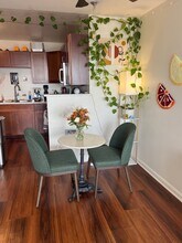 510 W Belmont Ave in Chicago, IL - Building Photo - Building Photo