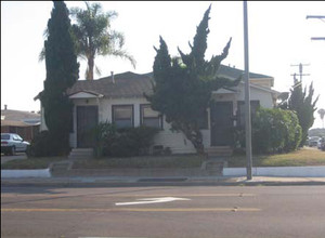 402-410 Park Way in Chula Vista, CA - Building Photo - Building Photo