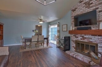 245 Massolo Ct in Salinas, CA - Building Photo - Building Photo