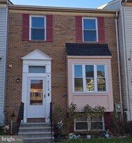 2118 Cedar Barn Way in Woodlawn, MD - Building Photo