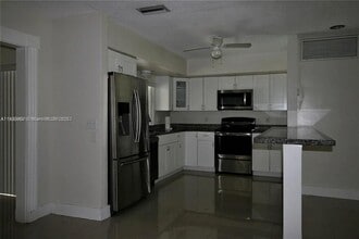 4534 Van Buren St in Hollywood, FL - Building Photo - Building Photo