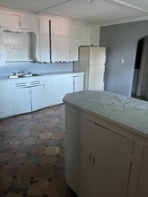 610 Turtle St in Syracuse, NY - Building Photo - Building Photo