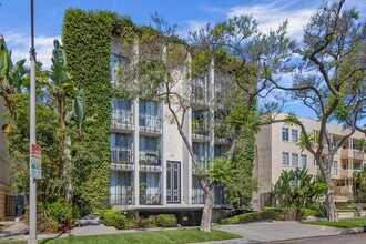 409 Palm in Beverly Hills, CA - Building Photo - Building Photo