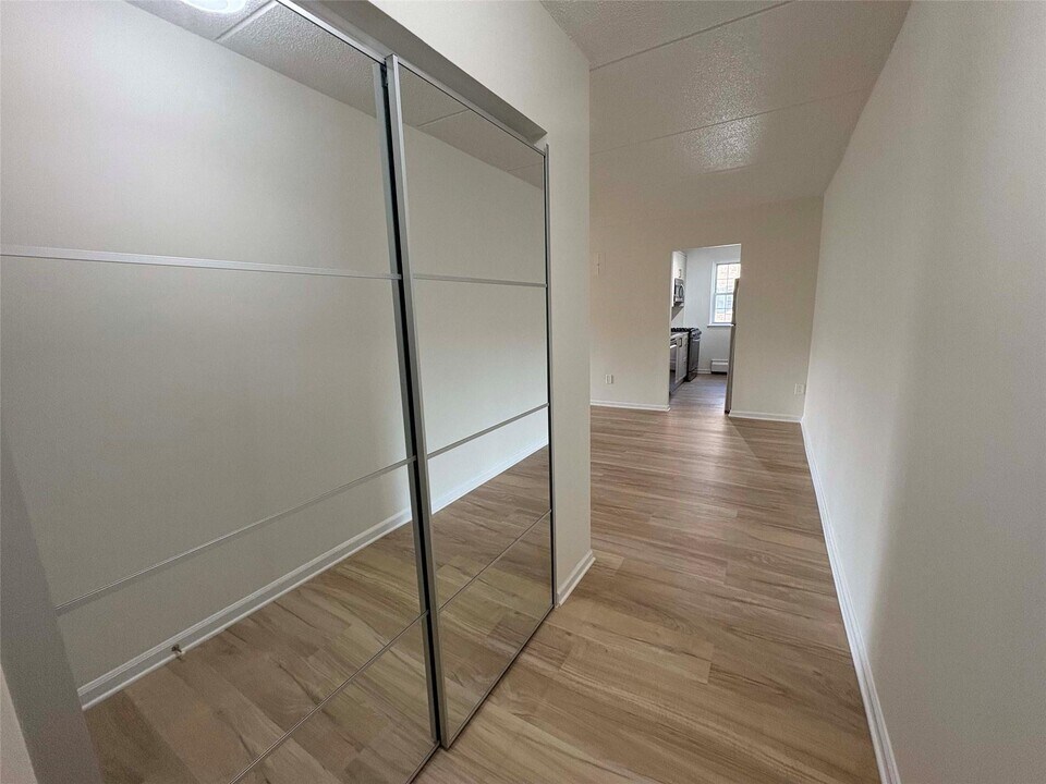 2 Consulate Dr in Tuckahoe, NY - Building Photo