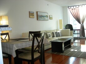 20 Newport Pkwy, Unit 703 in Jersey City, NJ - Building Photo