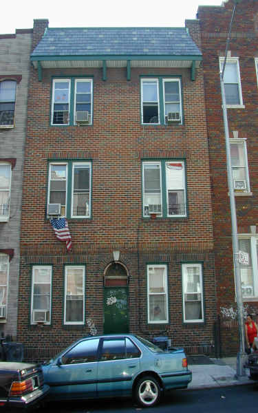 256 Jefferson St in Brooklyn, NY - Building Photo