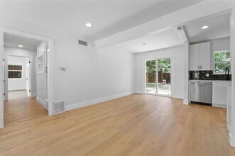 10746 Cotillion Dr in Dallas, TX - Building Photo - Building Photo