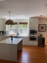 5712 Buena Vista Ave in Oakland, CA - Building Photo - Building Photo