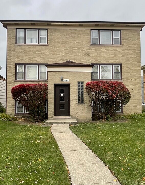 2130 S 16th Ave, Unit #GS in Broadview, IL - Foto de edificio
