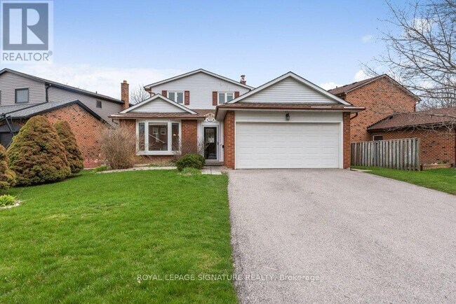 793 Hill Gate in Newmarket, ON - Building Photo - Building Photo