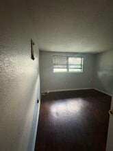 6612 Van Buren St in New Port Richey, FL - Building Photo - Building Photo