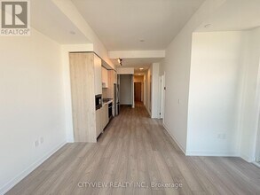 1007 The Queensway in Toronto, ON - Building Photo - Building Photo