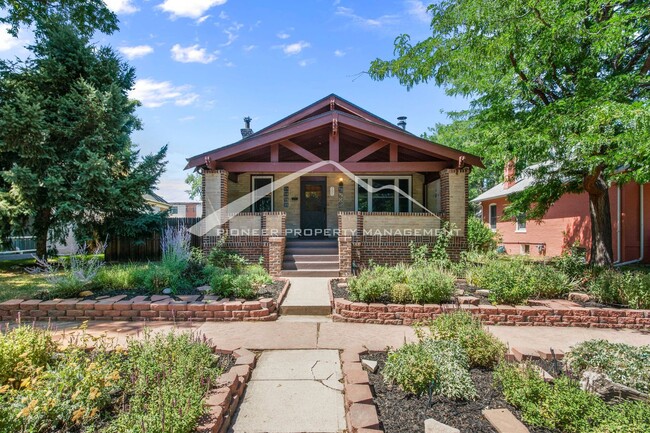 property at 3601 N Raleigh St