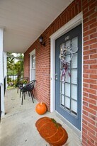 510 E Gillespie St in Starkville, MS - Building Photo