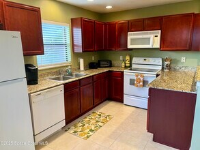 56 Piney Branch Way in West Melbourne, FL - Building Photo - Building Photo