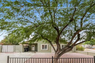 11235 W Hopi St in Avondale, AZ - Building Photo