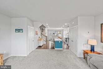 1304 Sandoval Ct in Frederick, MD - Building Photo - Building Photo