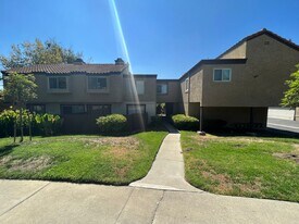 9361 Shadowood Dr in Montclair, CA - Building Photo