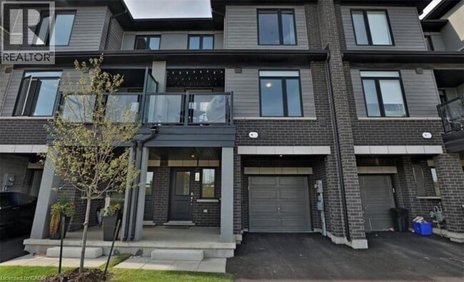 property at 590 N Service Rd