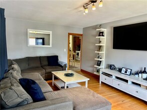 283 Magnolia St in Cranston, RI - Building Photo - Building Photo